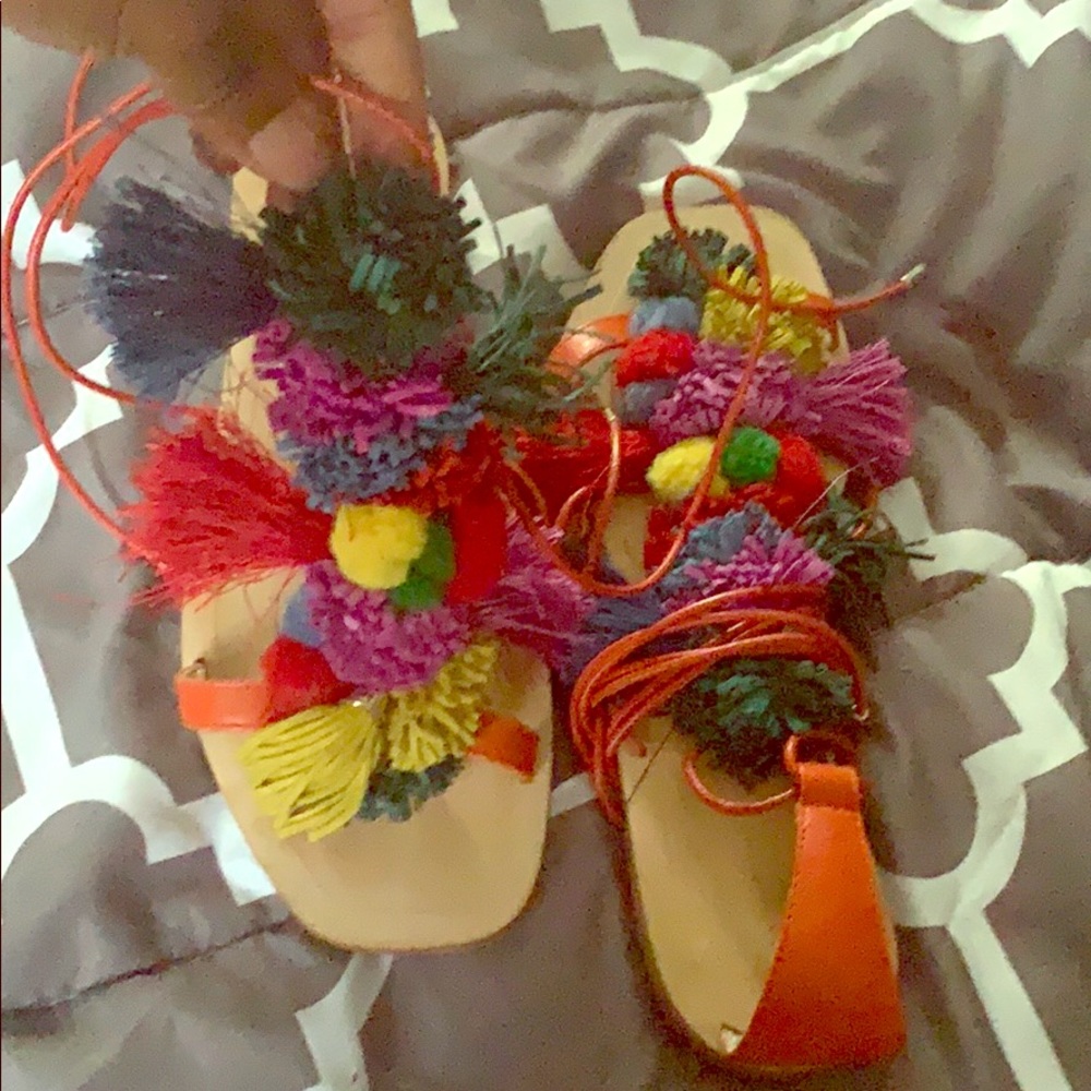 Sandles